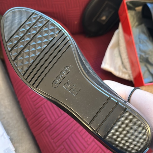 Aerosoles booties in the style allowance Size 11w - Picture 4 of 7